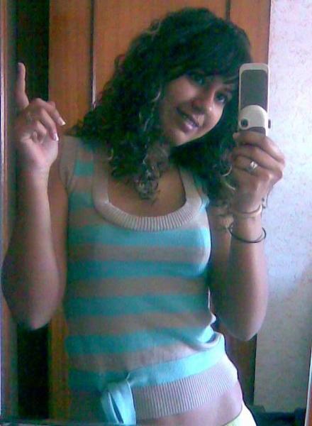 *** So Glam So Me ***